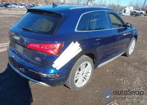 2018 Audi Q5 2.0T Premium/2.0T Tech Premium z USA, uszkodzony, nr VIN WA1CNAFY6J2112447
